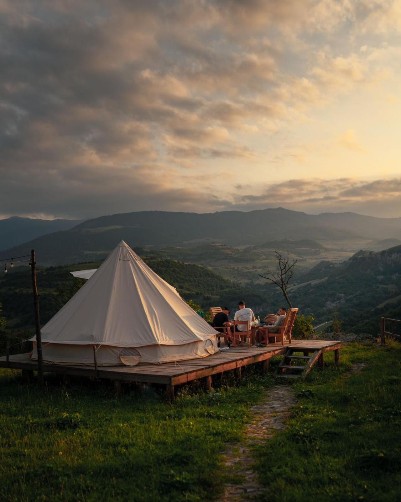 Alereks Mountain Camping Dsegh Luaran gambar